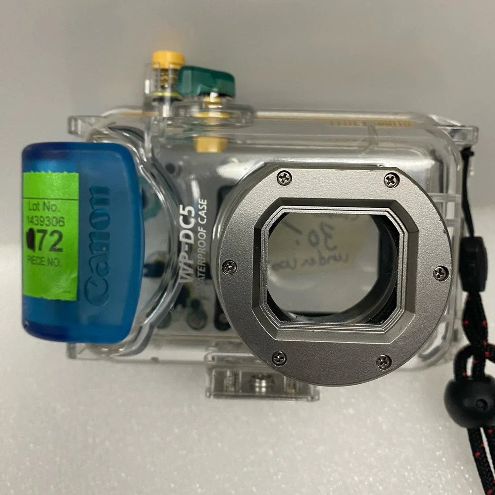 Canon WP-DC7 Underwater Waterproof Case for Canon SD900 & IXUS TI 900 40M/130FT